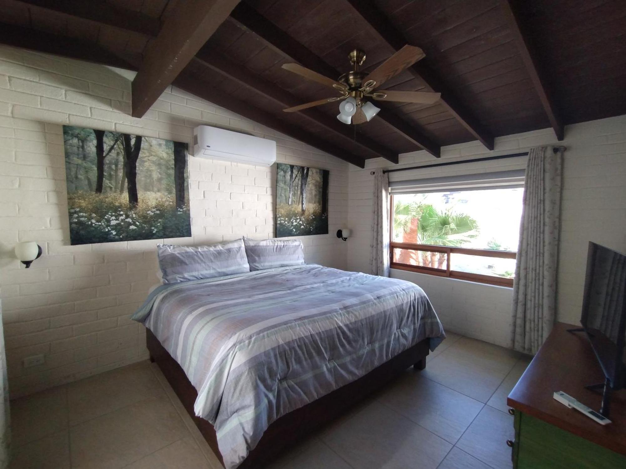 Hotel Quintas Papagayo Ensenada Ruang foto