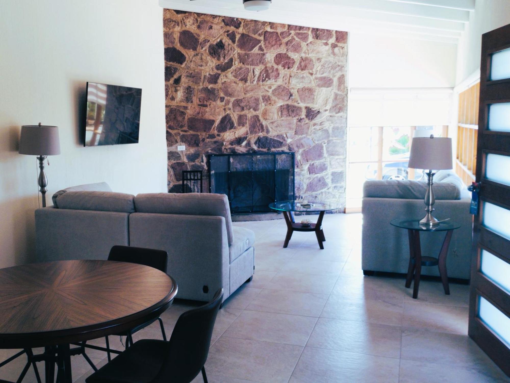 Hotel Quintas Papagayo Ensenada Ruang foto